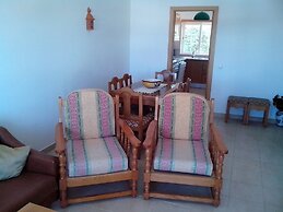 Beautiful 2-bed Apartment in Olhos de Agua