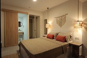 Myrodia by Etapaltınel