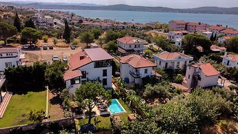 Myrodia by Etapaltınel