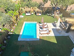 Myrodia by Etapaltınel