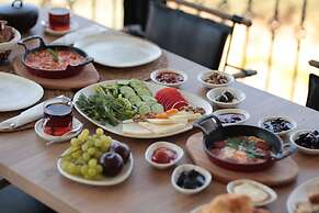 Myrodia by Etapaltınel