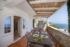Casa Il Riccio - House With Garden and Breathtaking View