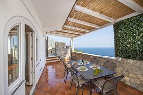 Casa Il Riccio - House With Garden and Breathtaking View