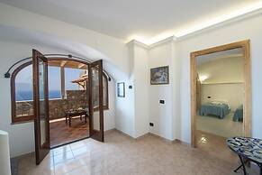 Casa Il Riccio - House With Garden and Breathtaking View