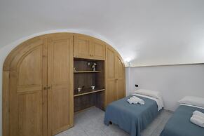 Casa Il Riccio - House With Garden and Breathtaking View