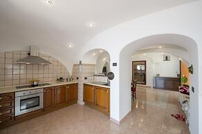 Casa Il Riccio - House With Garden and Breathtaking View