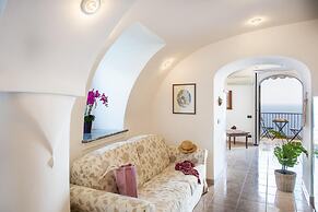 Casa Il Riccio - House With Garden and Breathtaking View