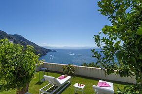 Villa Euriclea - Mediterranean Elegance in the Heart of Praiano