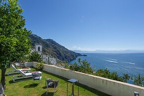 Villa Euriclea - Mediterranean Elegance in the Heart of Praiano