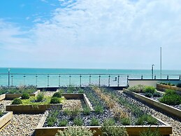 Beautiful Apartment on Ramsgate Sea-front
