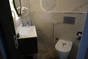 The Pearl Airport Hotel