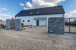 Holiday House Przystan Baltic by Renters