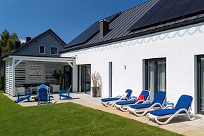 Holiday House Przystan Baltic by Renters