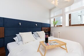 Apartment Sea Towers Gdynia by Renters