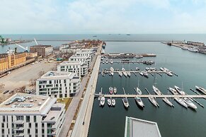 Apartment Sea Towers Gdynia by Renters