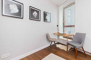 Apartment Sea Towers Gdynia by Renters