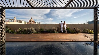 Ta Hotel de Diseño