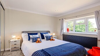 Luxurious Villa With Hot Tub