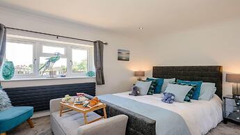 Luxurious Villa With Hot Tub