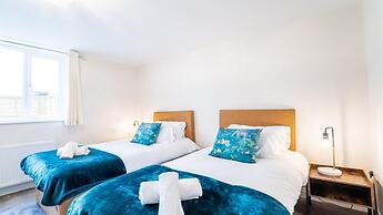 South Quay Apartment - 2 Bedrooms - 2 Bathrooms