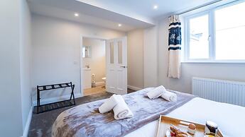 South Quay Apartment - 2 Bedrooms - 2 Bathrooms