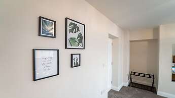 South Quay Apartment - 2 Bedrooms - 2 Bathrooms