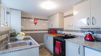 Stunning Beach House On the Beach