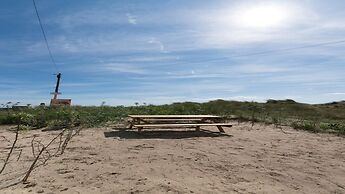 Stunning Beach House On the Beach