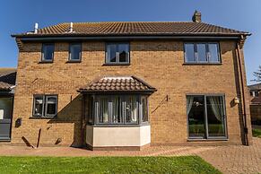 Burgess Beach House a Comfortable 4 bed House