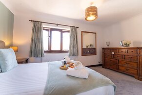 Burgess Beach House a Comfortable 4 bed House