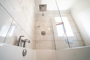 Burgess Beach House a Comfortable 4 bed House