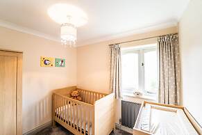 Burgess Beach House a Comfortable 4 bed House