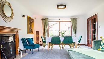 Burgess Beach House a Comfortable 4 bed House