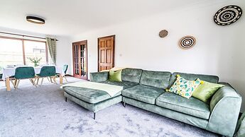 Burgess Beach House a Comfortable 4 bed House