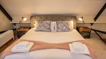 Stunning Maisonette - 3 bed - 3 Bath