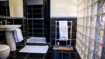 Stunning Maisonette - 3 bed - 3 Bath