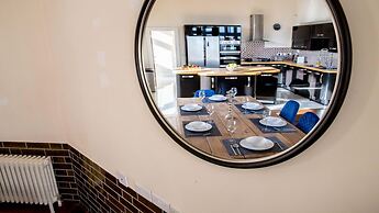 Stunning Maisonette - 3 bed - 3 Bath