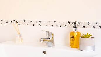 Stunning Maisonette - 3 bed - 3 Bath