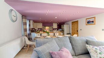 Beach Breeze Cottage Near the Beach