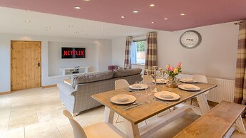 Beach Breeze Cottage Near the Beach