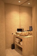 Comfy Studios Hotel