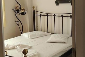 3 Bed Villa - Sleeps 6 - Terrace - Sea View
