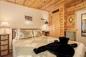 Rustic Retreat by Taylor Made Deep Creek