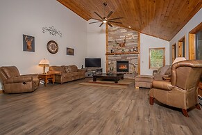 Fairway Breeze by Taylor Made Deep Creek