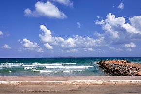 Niros Beach