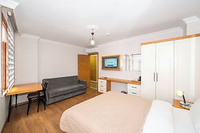 Aras Life Hotel