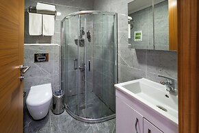 Aras Life Hotel