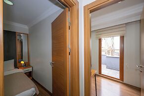 Aras Life Hotel