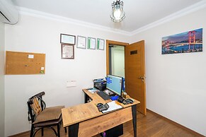 Aras Life Hotel
