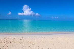 Rendezvous Bay Hotel